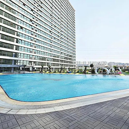 아파트 Deltadelux Lux *